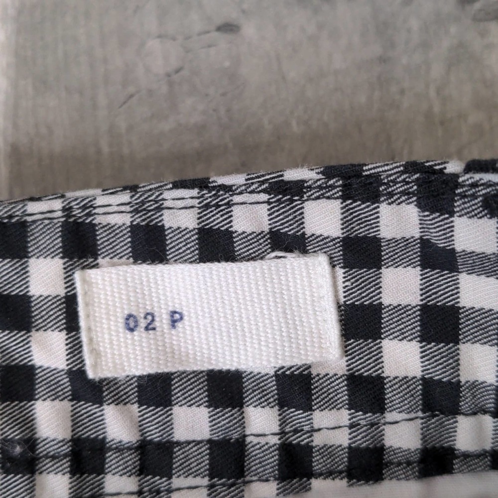 GAP Black & White Checkered City Shorts 3" inseam size 2 - Picture 9 of 12